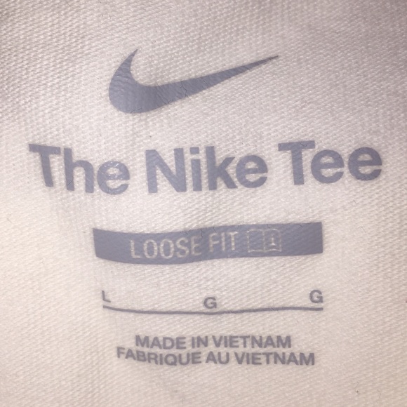 Nike NBA Basketball Tee - Giannis Antetokounmpo - Picture 3 of 4